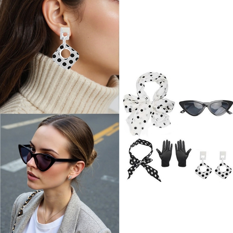 Women'S Accessories In The 1950S - Set di 5 costumi da donna